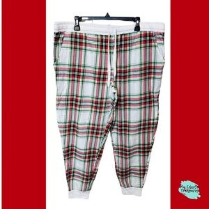 Secret Treasures Red and Green Pajama Pants XL